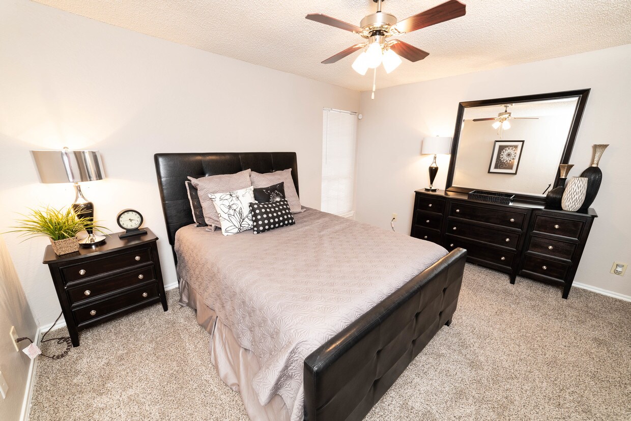 Lake Village East Apartments Garland, TX