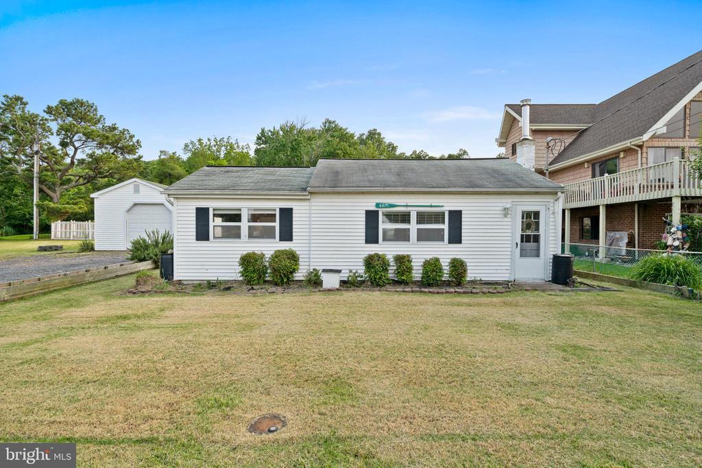 Primary Photo - 6591 Long Beach Dr