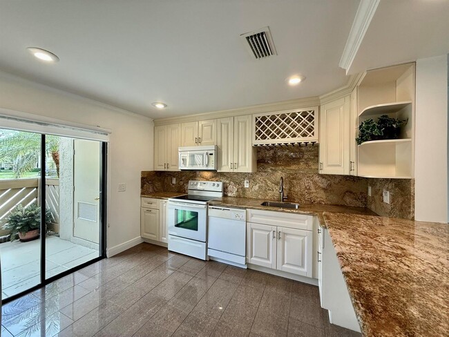 Foto del edificio - 13135 Chadwick Ct