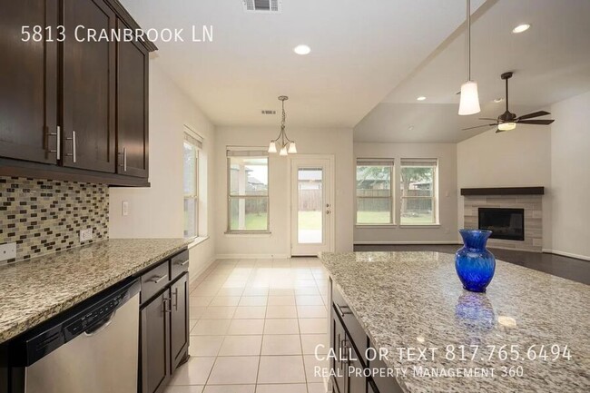 Foto del edificio - Gorgeous McKinney home available for January