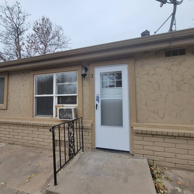Primary Photo - 320 12th St