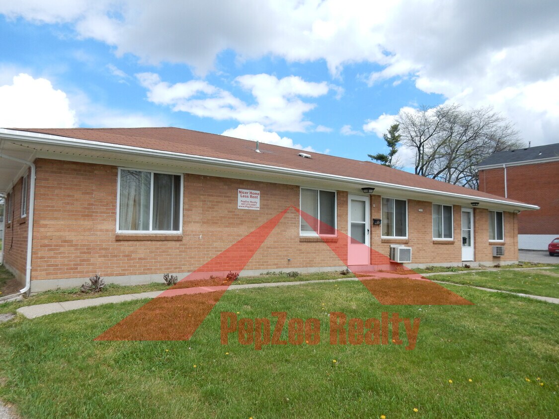 3381 Valerie Arms Dr Unit C, Dayton, OH 45405 Apartments in Dayton