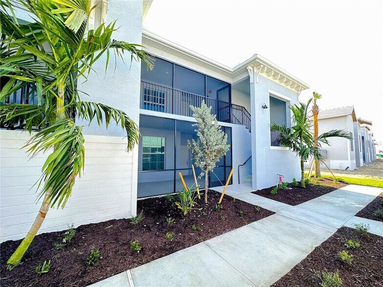 Foto principal - 14234 Heritage Landing Blvd