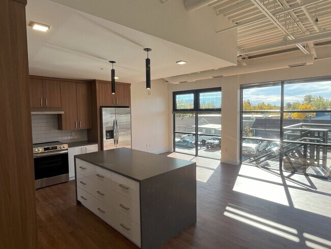 Foto del edificio - 2Bed/2Bath Luxury Loft Style Condo in Old ...