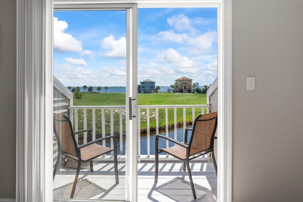 1062 Lionsgate Ln, Gulf Breeze, FL 32563 Townhome Rentals in Gulf