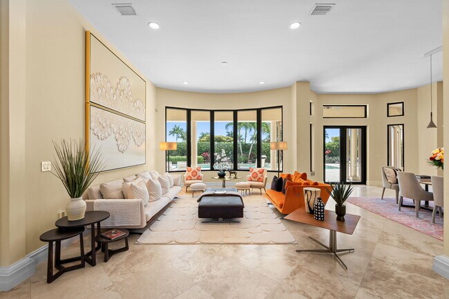 Foto del edificio - 3310 Palm Beach Point Blvd