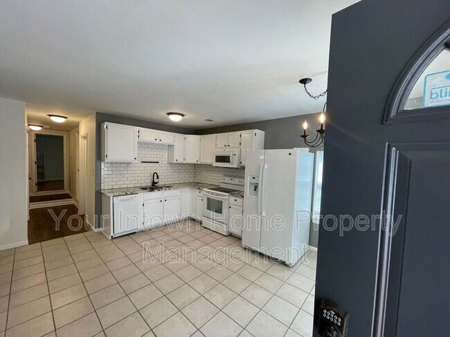 Foto del edificio - 717 Glenwood Ave SE
