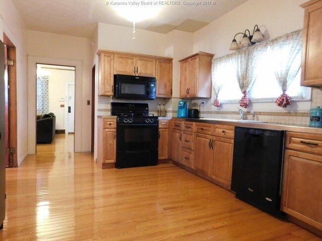 Foto del edificio - 102 Glenwood Ave