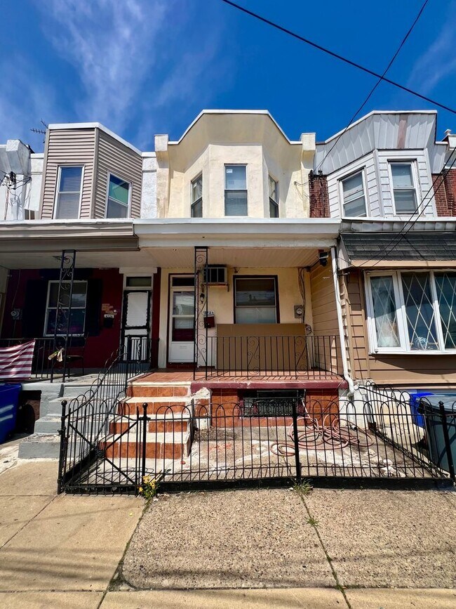Foto del edificio - Stunning 3-Bedroom Townhome in Frankford! Available NOW!