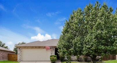 Building Photo - 1406 Englewood Dr