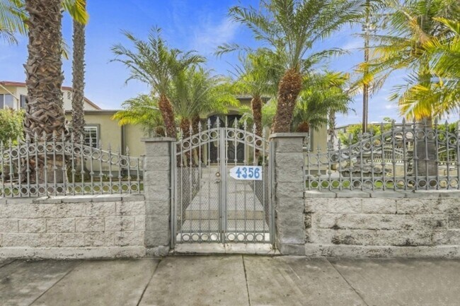 Foto del edificio - 4356 Kingswell Ave