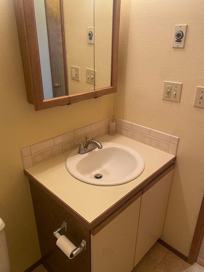 Foto del edificio - 934 Starfish Ct SW