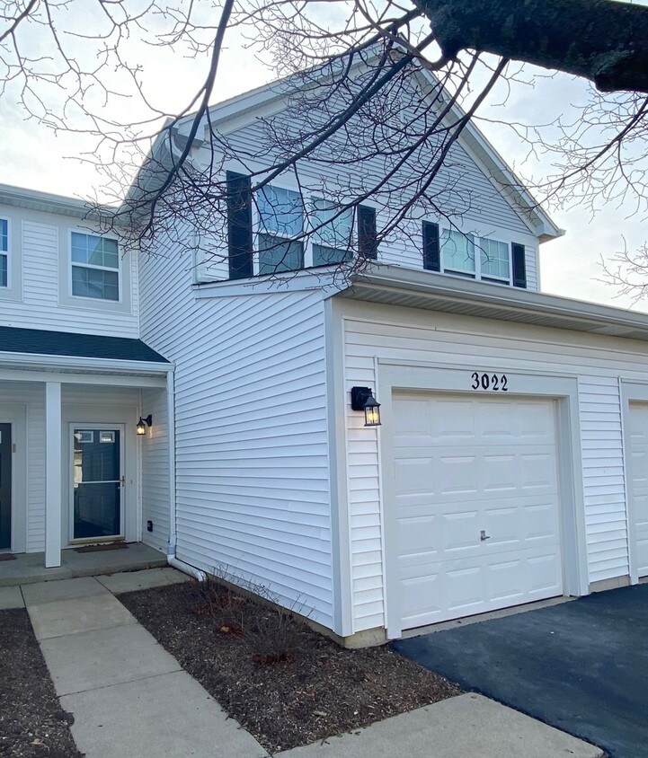 Primary Photo - 3022 Falling Waters Ln