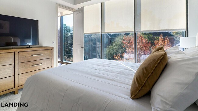Foto del edificio - 1414 Wood Hollow Dr