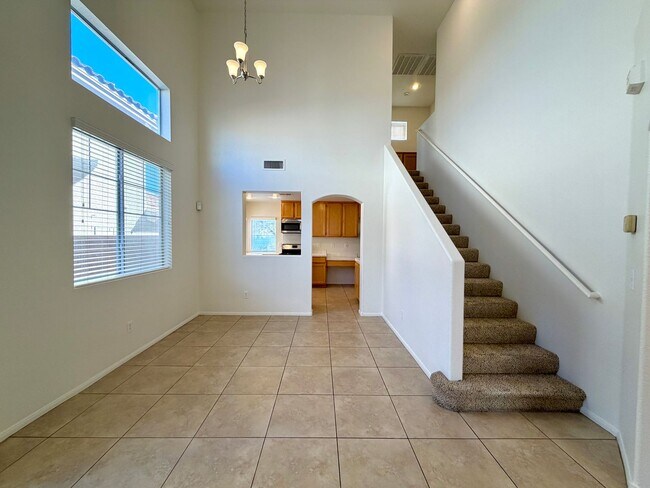Foto del edificio - 1021 Miradero Ln