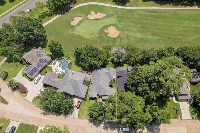 Building Photo - 3618 Country Club Blvd