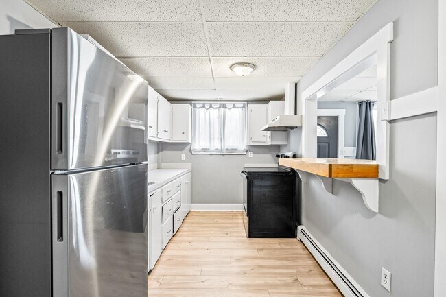 Foto del edificio - 547 White Mountain Hwy