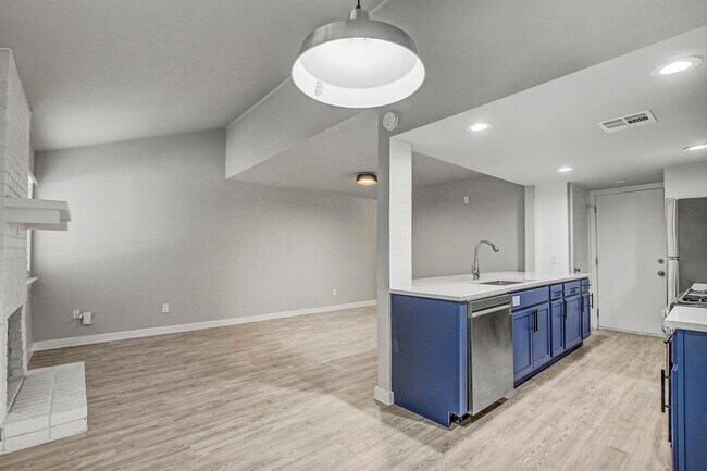 Foto del edificio - 2414 Burleson Ct