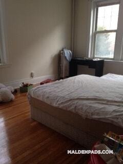 Building Photo - 94 Maple St