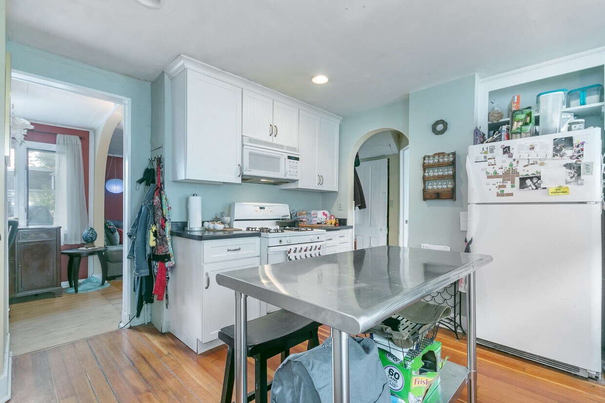 Foto principal - 1305 East Dayton Street, Unit 1