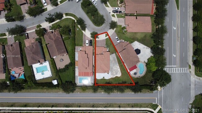 Foto del edificio - 4 br, 3.5 bath House - 107 SE 22nd Ter