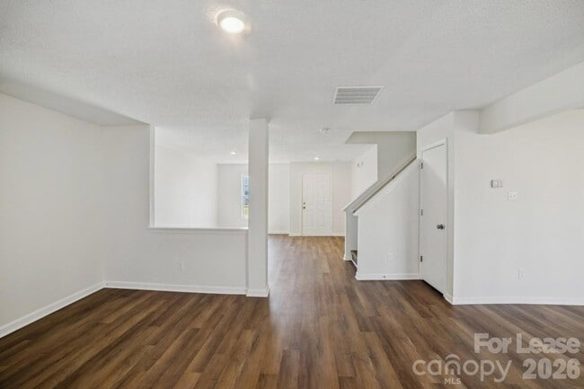 Building Photo - 776 Ladino Lane