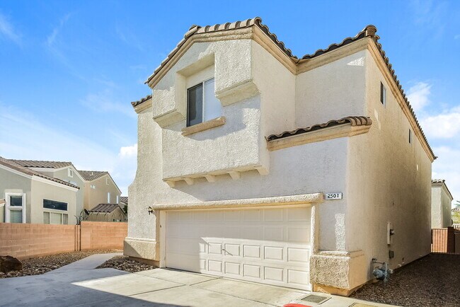 Building Photo - 2501 Lady Elizabeth Ct