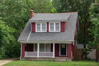 Building Photo - 251 E Lane Ave