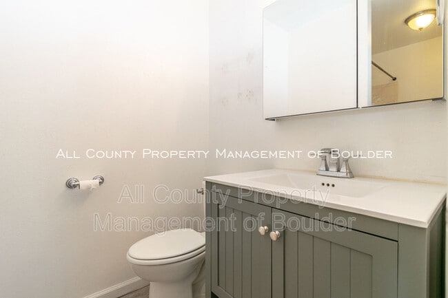 Building Photo - 3395 Talisman Ct