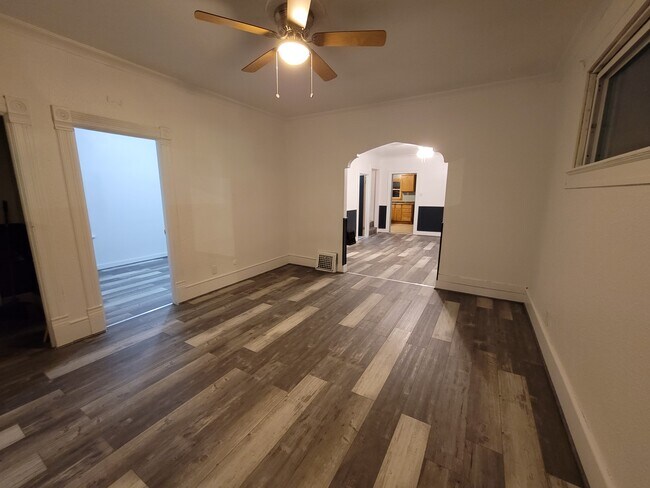 Living Room - 1220 Union Ave