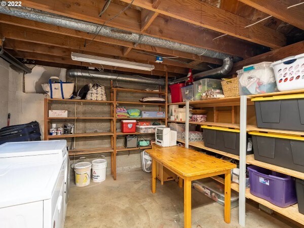 Building Photo - 7725 SW Miner Way