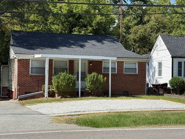 3 Bedroom 1 Bath for rent - 3 Bedroom 1 Bath for rent House