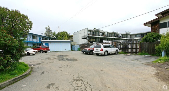 Foto del edificio - 3757 Kerner