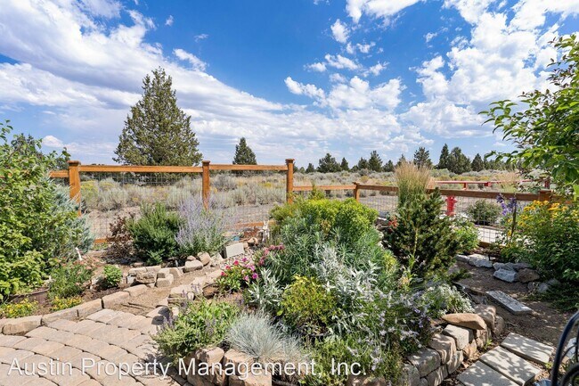 Building Photo - 3 br, 2 bath House - 21286 Darnel Ave