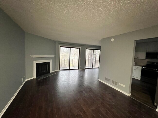 Foto del edificio - 5S530 Scots Dr