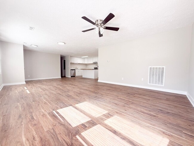 Building Photo - Newly Renovated 3-Bedroom Home with Fenced Backyard and Covered Patio in Cookeville