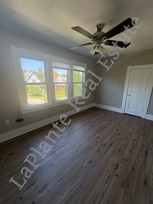 Foto del edificio - Charming 3 bedroom home for rent located i...