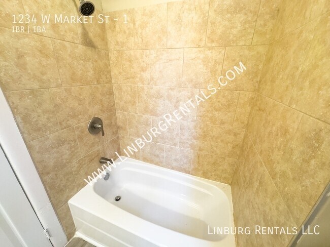 Foto del edificio - 1234 W Market St