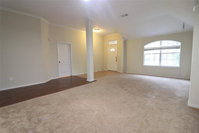 Building Photo - 7211 Agave Dr