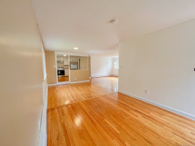 Building Photo - 68 Selden Hill Dr