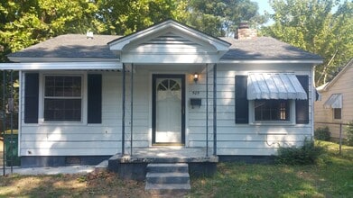 Building Photo - 505 Gordon St
