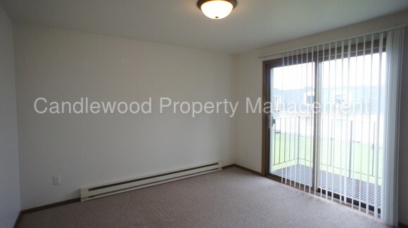 Building Photo - 2850 Plover Springs Dr