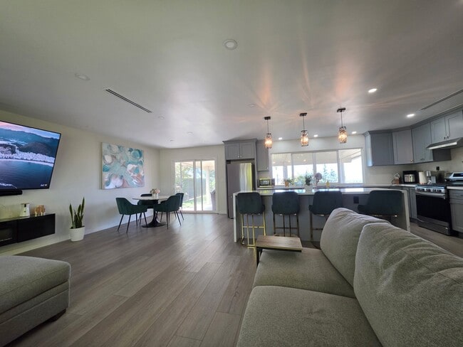 Building Photo - 25539 Mountain Pass Rd