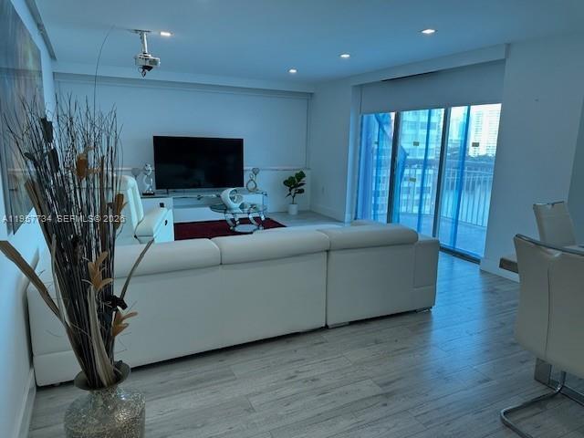 Foto del edificio - 18041 Biscayne Blvd