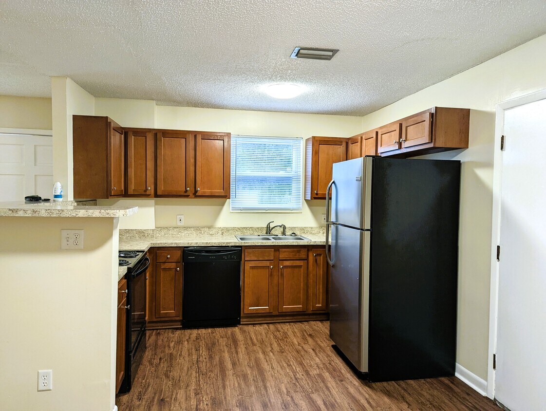 3917 Macgregor Dr, Jacksonville, FL 32210 House Rental in