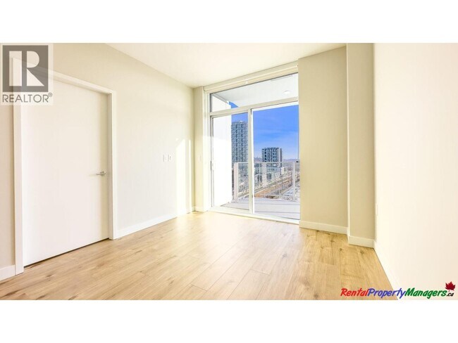 Photo du bâtiment - 3430 E Kent Avenue S