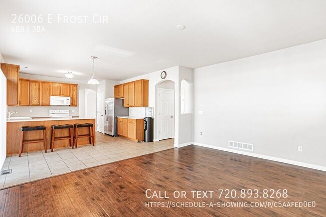 Building Photo - Charming 4 Bed, 2.5 Bath Home with Fenced ...