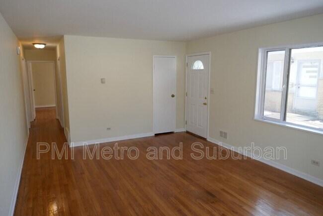 Building Photo - 4715 Linden Ave