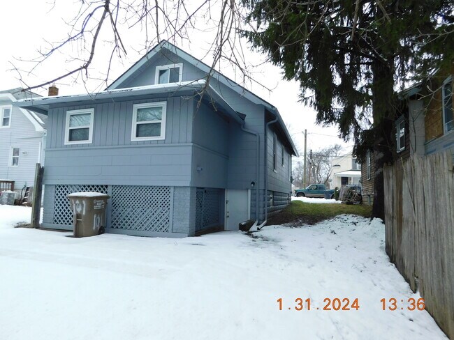 Foto del edificio - 101 Poplar Ave