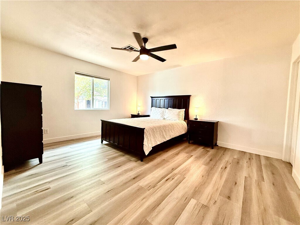 Foto principal - 4881 E Imperial Ave